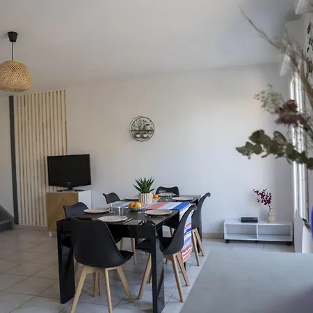 Apartment Spacious Duplex With South-facing Terrace Perpignan