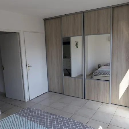 Spacious Duplex With South-facing Terrace Apartment *